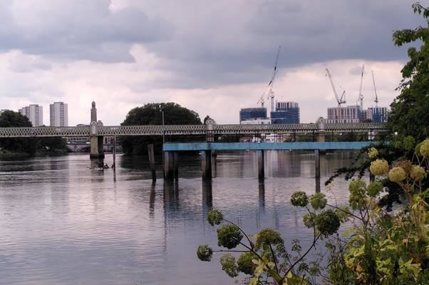 Barnes Railway Bridge looking toward Brentford