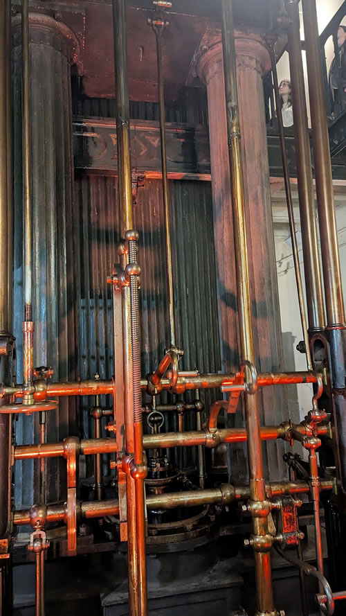 Big pump at Steam Museum 