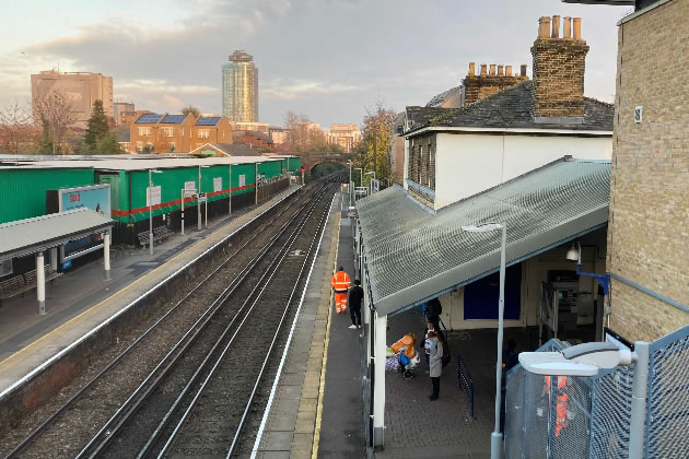 Brentford station 