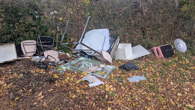Dukes Meadows flytip 