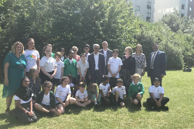 Sadiq Khan with Green Dragon School children