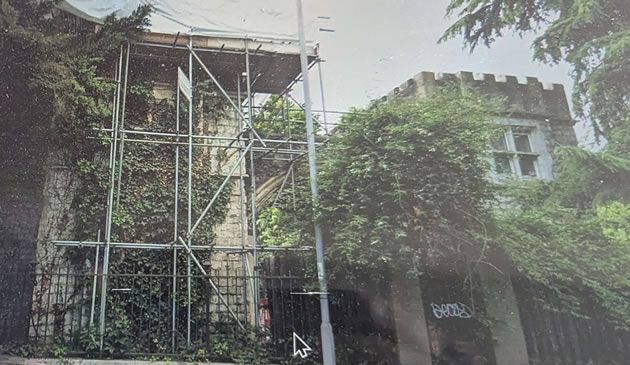 Gunnersbury Small block scaffolding 