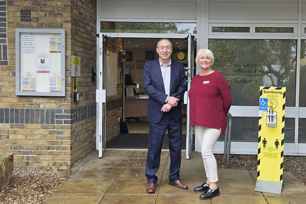 Andy Slaughter with Julie Quinn at the Mulberry Centre 