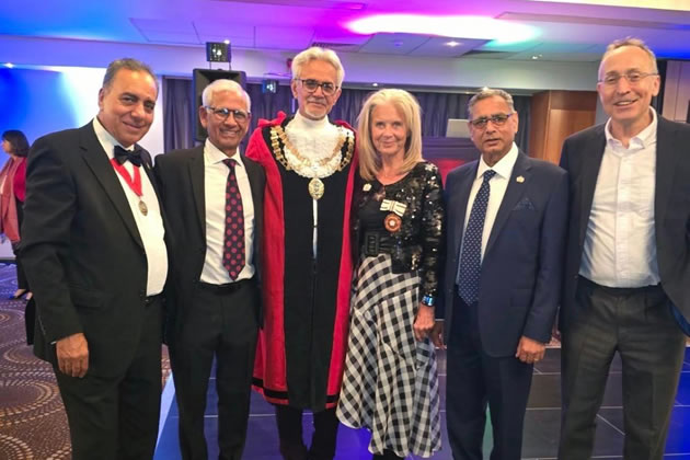 Andy Slaughter (furthest right) at the Mayor of Hounslow&rsquo;s inaugural dinner