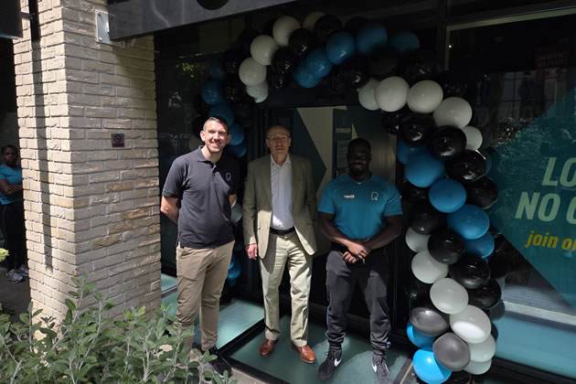 Andy Slaughter with Pure Gym staff