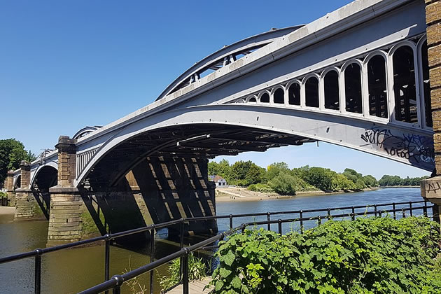 Barnes Bridge looking across to Chiswick