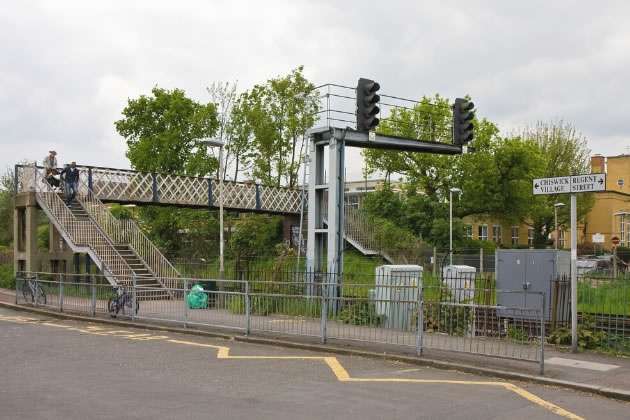 Plan to Close Strand on the Green Footbridge Postponed