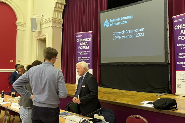 Cllr McGregor talks to residents attending the Chiswick Area Forum 