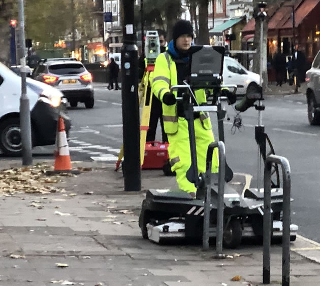 Tfl undertake detailed measurements of Chiswick High Road this week 