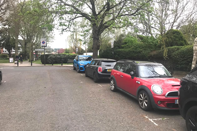 The location on Woodstock Road was chosen due to proximity to Turnham Green Station 