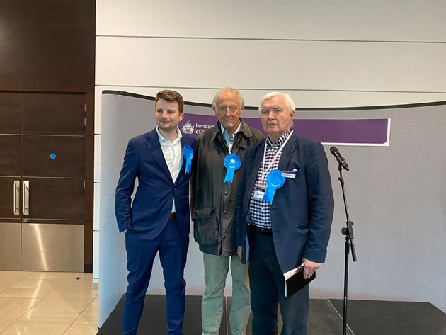 John Todd (centre) with fellow councillors 