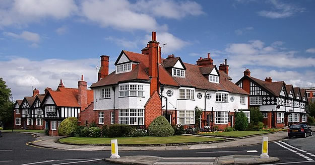 •	Port Sunlight Village in the Wirral — based on the Bedford Park model — founded from 1888 by William Lever for the employees of his soap factory. Photo by Alex Livet