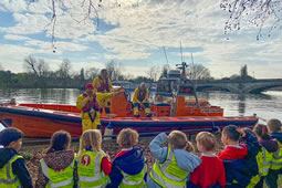 Strand Infants Visit Chiswick Lifeboat Crew Again