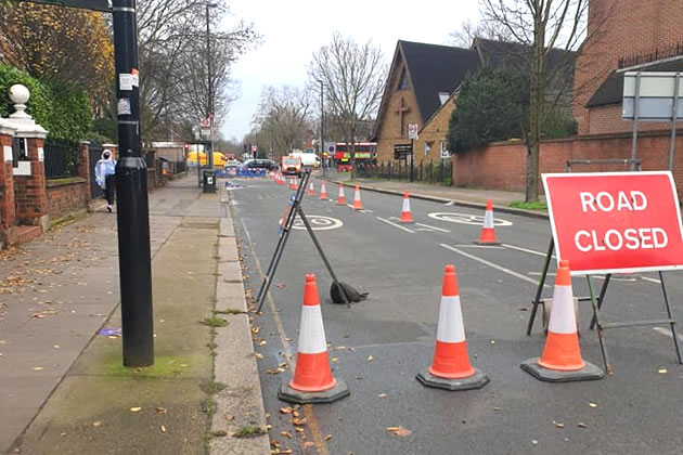 Sutton Court Road closed southbound