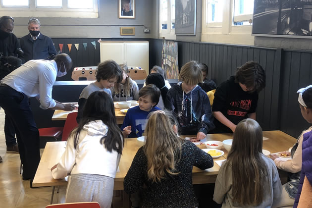 Shaun Bailey (left) helps out at the Hogarth Youth Centre in Chiswick 