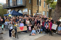 Over One Hundred Attend Demo to Save Grove Park Pub