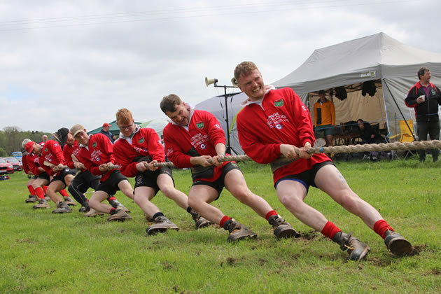 Chiswick Pubs Issued Tug of War Challenge