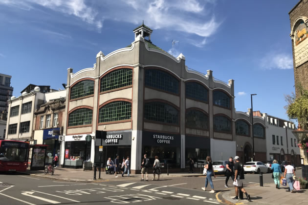 The existing Starbucks on the corner of Chiswick High Road and Belmont Road 