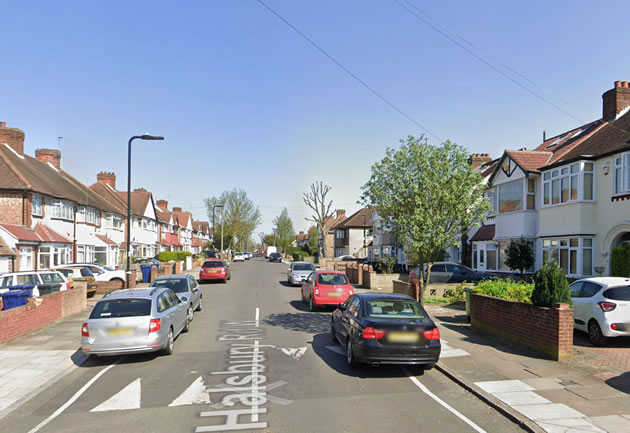 Halsbury Road, Northolt