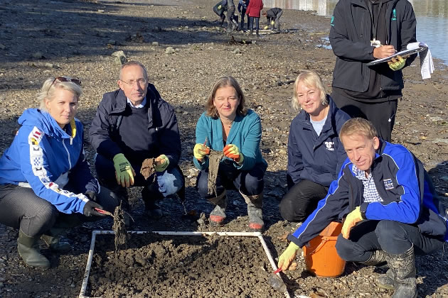 Fleur Anderson (centre) with Hammersmith MP Andy Slaughter and other volunteers 