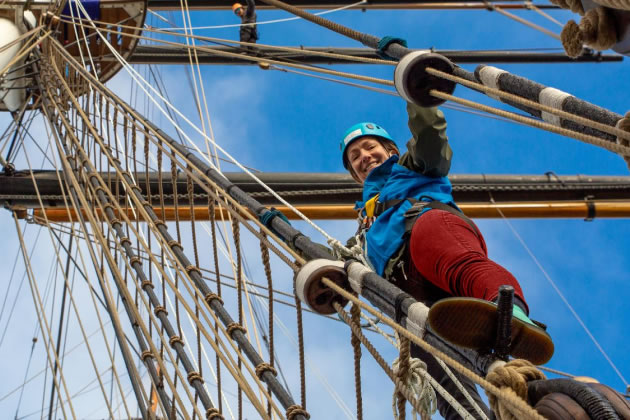 Climbing the mast at the Cutty Sark